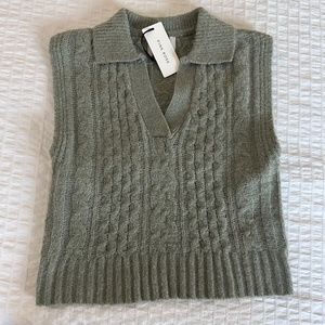 Green Collar Knit Sweater Vest